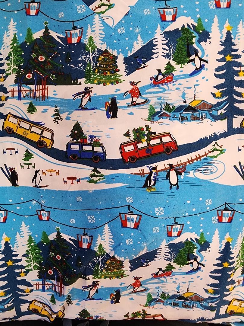 Christmas Print V-Neck Top | 548XM